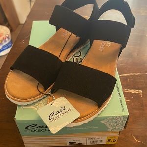 Skechers Cali Memory Foam Sandals
